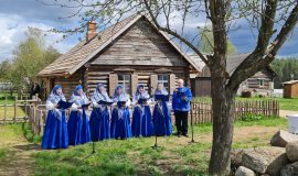 Atklāta restaurētās vecticībnieku sētas ekspozīcija “Upāni”