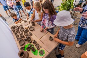 Фестиваль “Gostūs Latgolā” предлагает развлекательную программу для взрослых и детей