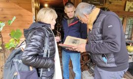Pateicoties tūrisma maršrutam “Pa Pirmā pasaules kara pēdām”, viesi no Francijas atrada savu senču apbedījuma vietu