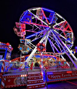 Латвийский цирк «Лео» и аттракционы от «Milan Lunapark»