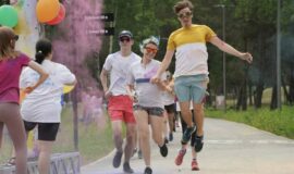 AR KRĀSU SKRĒJIENU TIKS ATKLĀTS JAUNATNES UN SPORTA FESTIVĀLS “ARTIŠOKS”
