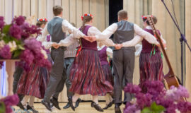 Izskanējuši tradicionālie Pilskalnes „Melnā kalna svētki”