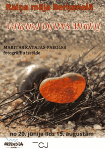 Maritas Katajas Paegles fotoizstāde “Vakara uguns mirkļi” Raiņa mājā Berķenelē