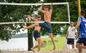 Šovasar Stropu pludmalē trīs posmos norisināsies Daugavpils atklātais čempionāts pludmales volejbolā