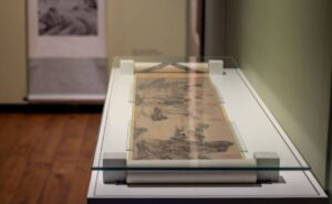 Kaligrāfijas darbnīca un ekskursija izstādē “Austrumu elegance”