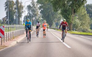 “Mežciema skrējiena” laikā Daugavpilī ierobežos satiksmi