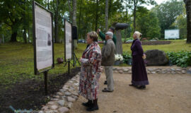 Augšdaugavas novadā Līksnas parkā atklāta Emīlijas Plāteres pastaigu taka