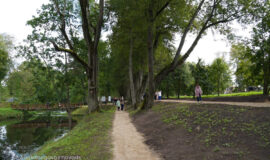 Augšdaugavas novadā Līksnas parkā atklāta Emīlijas Plāteres pastaigu taka