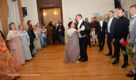 Vecsalienas pilī atdzima leģenda par Rozes balli