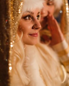 Ziemassvētku brauciens bērniem ar retro tramvaju