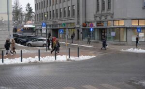 Satiksmes ierobežojumi Ziemassvētku egles iedegšanas pasākuma laikā