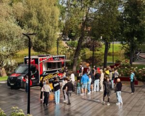 Akcija “100 bezmaksas Oak’A burgeri” Daugavpilī