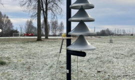 Pie Līksnas dievnama uzstādīti jauni vides objekti