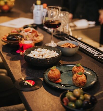 “Jazz & Wine” Restaurant