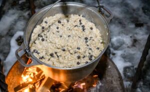 Tiekamies Aizgavēņa jampadracī Andreja Pumpura skvērā