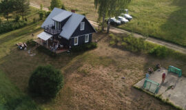 Brīvdienu māja “Meža skuķi” piedāvā iespēju baudīt dabas burvību, nomaļas vides šarmu un klusumu