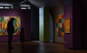 Maijs Rotko muzejā nāk ar radošām norisēm lieliem un maziem