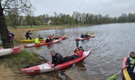 Tūrisma triatlons šoreiz norisinājās uz Latvijas–Lietuvas robežas
