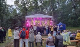 Juzefovas parka festivālā varēja iepazīt koka dažādās pasaules