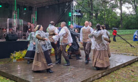 Juzefovas parka festivālā varēja iepazīt koka dažādās pasaules
