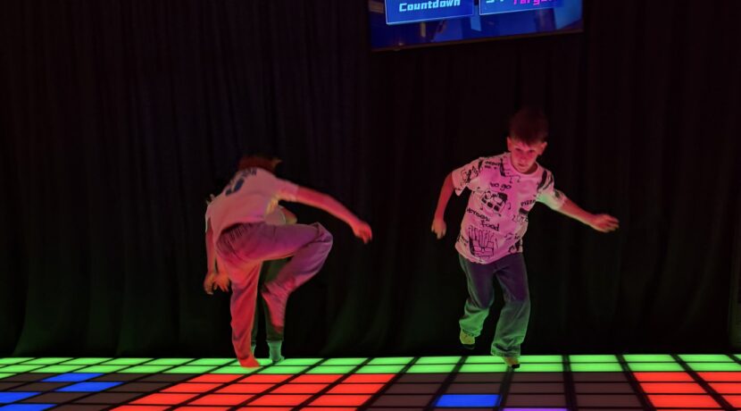 Interaktīva spēļu arēna «ESPACE PIXEL»