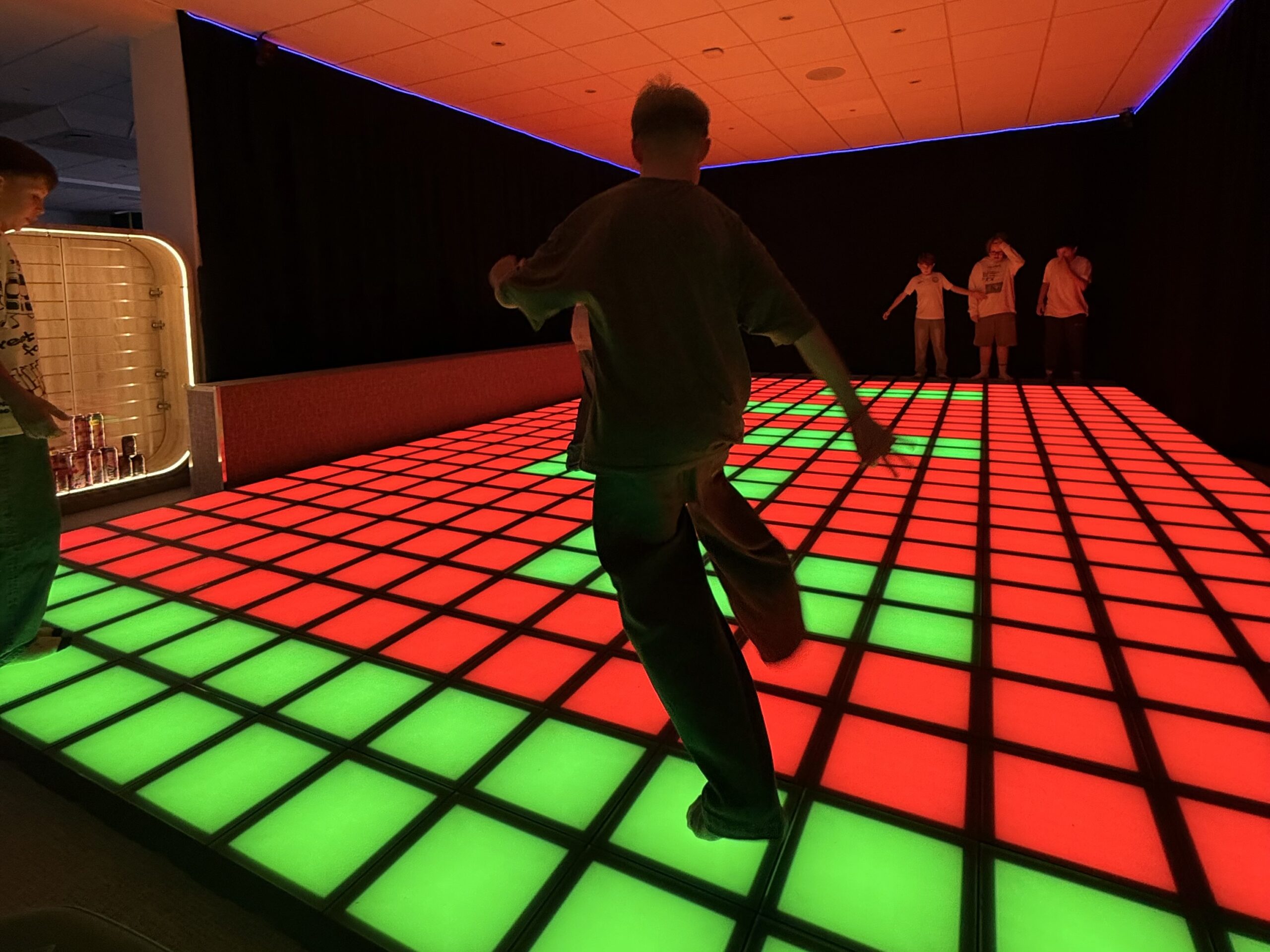Interaktīva spēļu arēna «ESPACE PIXEL»